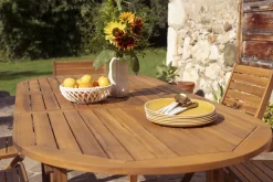 Miliboo Ausziehbarer Gartentisch mit integrierter Verlängerung aus Massivholz B160-210 cm MAYEL* Gartentische