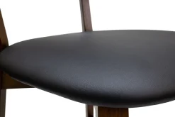 Miliboo Barhocker mit Walnuss-Finish und schwarzer Sitzfläche H 65 cm LUCIA* Barhocker