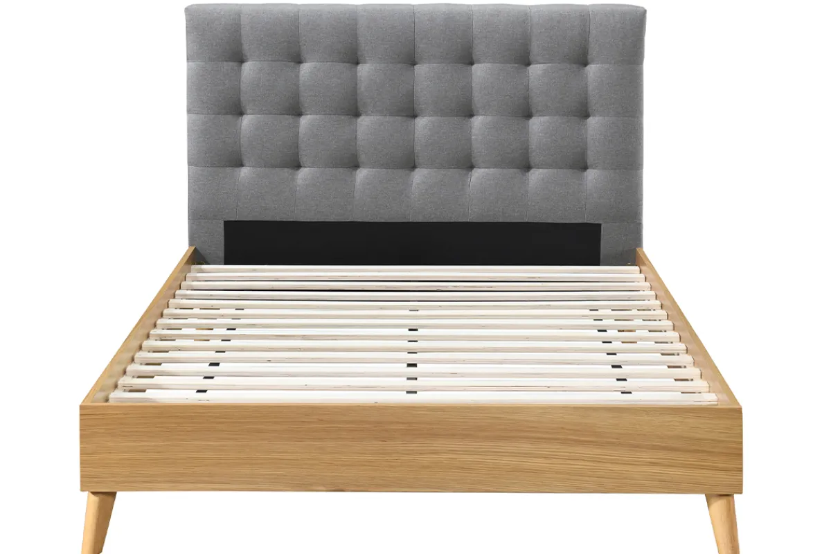 Miliboo Bett für Erwachsene Skandinavisch Holz und Stoff Grau 140 x 200 cm LYNN* Betten Für Erwachsene
