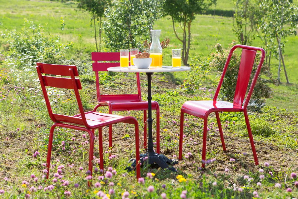 Miliboo Bistro-Tisch aus weißem Marmor und schwarzem Metall CONTY* Bartische/ Bar|Gartentische