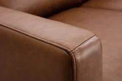 Miliboo Braunes 3-sitziges Designer-Ledersofa OXMO - Büffelleder* Ledersofas