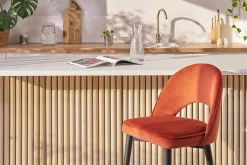 Miliboo Design-Barhocker aus terracottafarbenem Samt und Metall H69 cm BELLEROSE* Barhocker