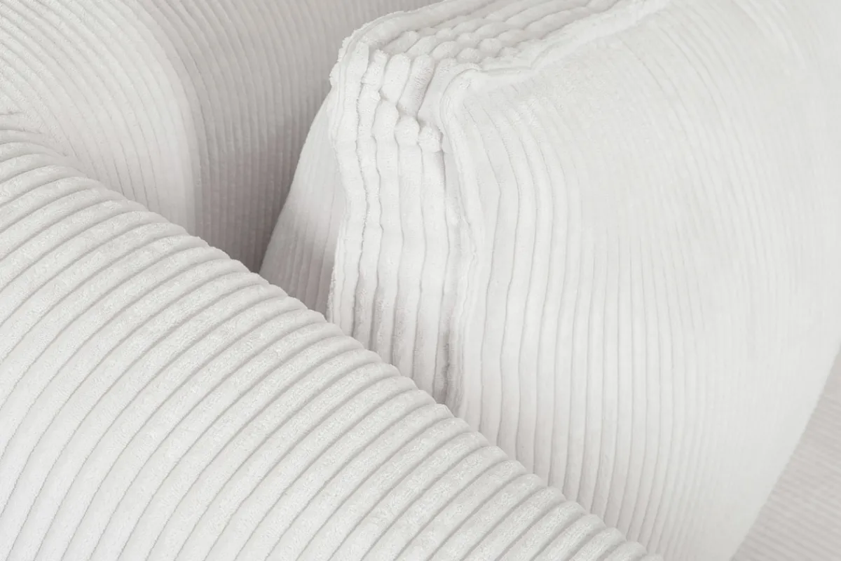 Miliboo Design-Ecksofa rechtseitig aus geripptem, écrufarbenem Samtstoff 3-4 Sitzer PANAM* Ecksofas