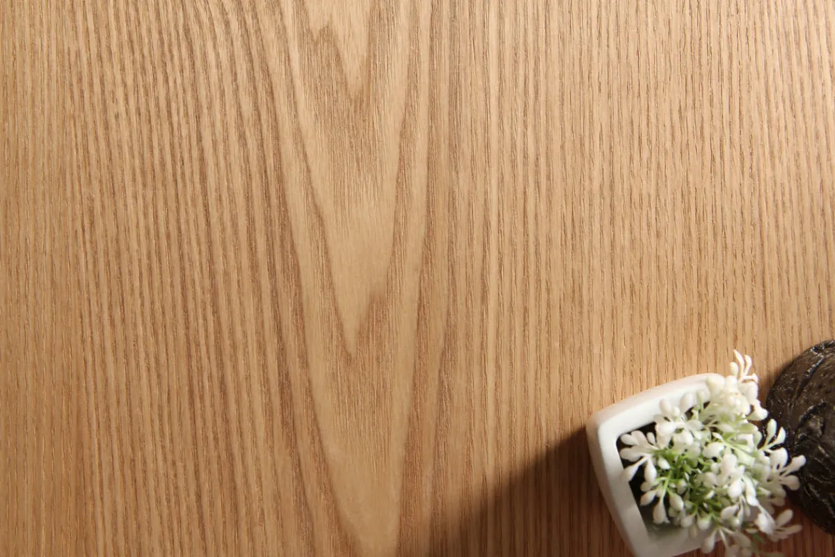 Miliboo Design-Esstisch Esche D120 LIVIA* Esstische