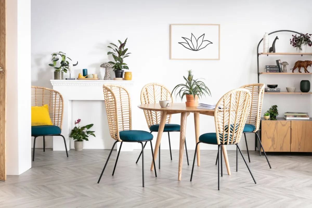 Miliboo Design-Esstisch Esche D120 LIVIA* Esstische