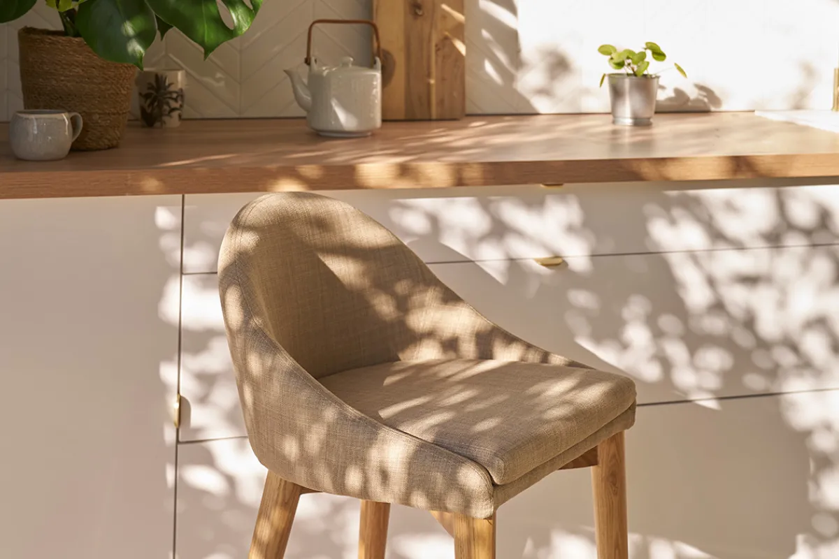 Miliboo Design-Hochstuhl Holz Polyester Beige SHANA* Barhocker