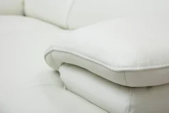 Miliboo Design-Ledersofa zwei Plätze verstellbares Kopfstück Weiß EWING - Büffelleder* Ledersofas