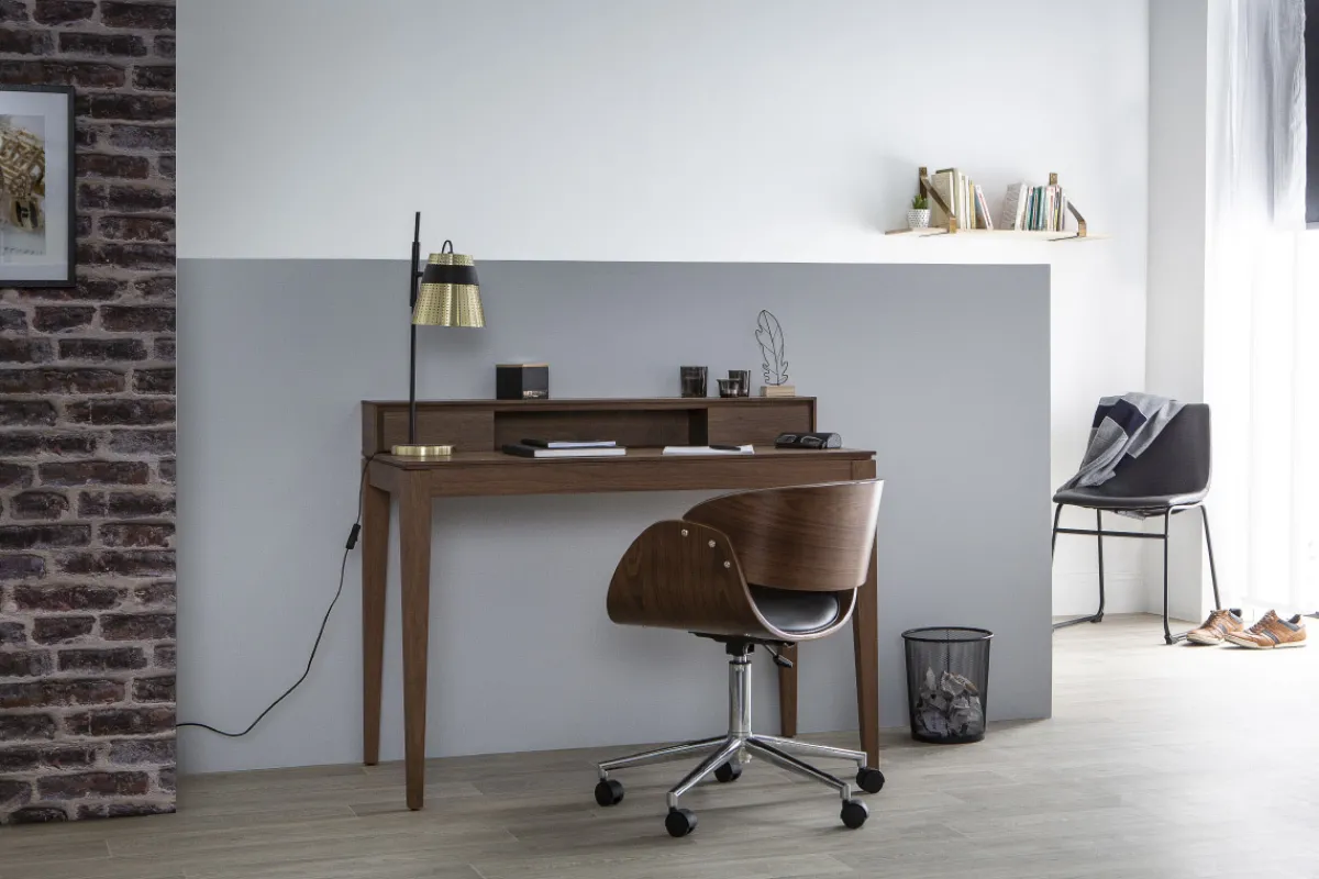 Miliboo Design-Schreibtisch mit Fächern aus Nussbaumholz SEKRET* Design-schreibtische