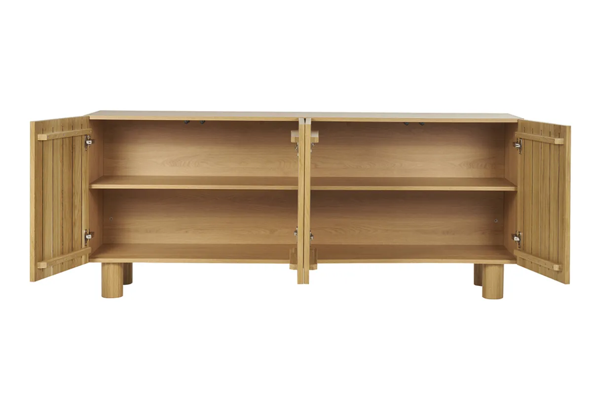 Miliboo Design-Sideboard aus hellem, massiver Eiche mit Gravur 4-türig B180 cm GOSHI* Sideboards