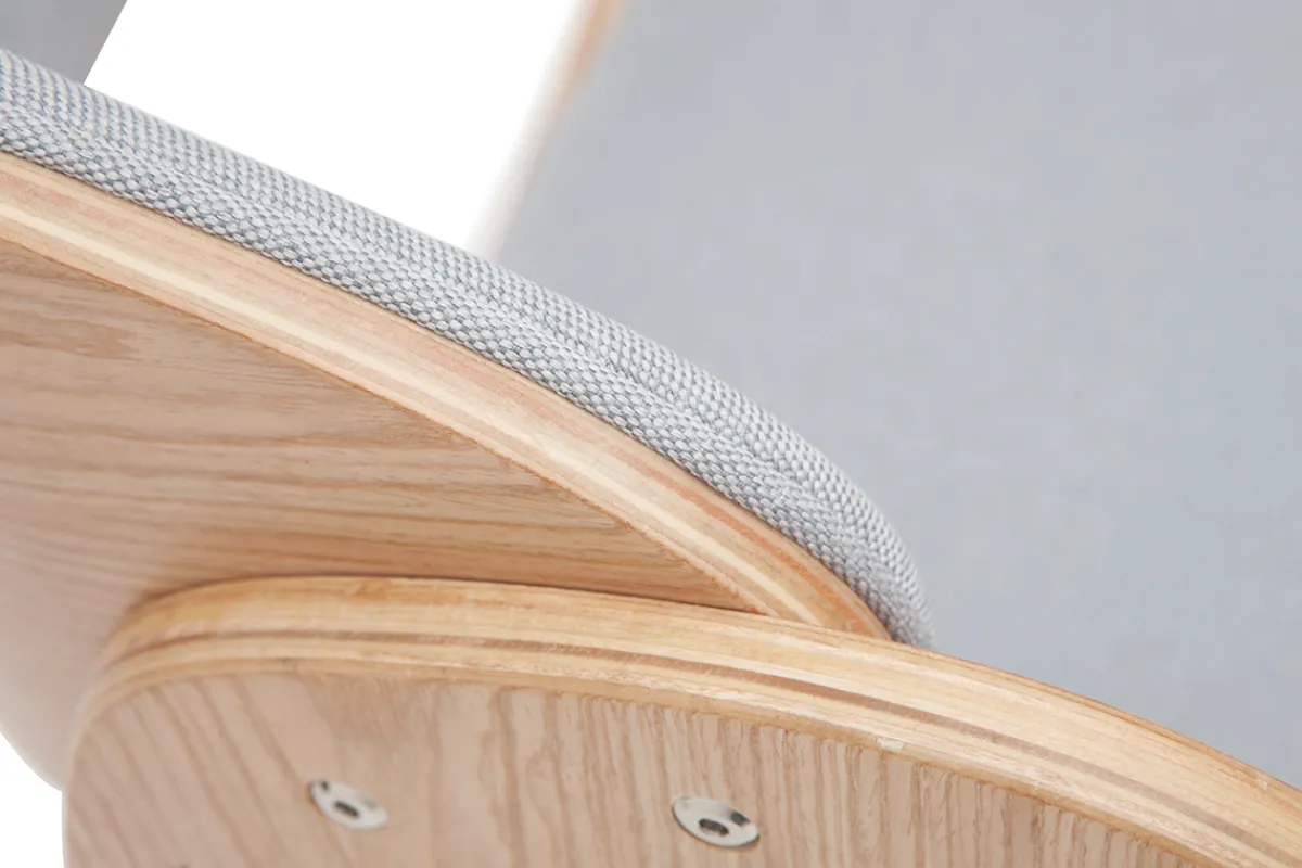 Miliboo Design-Stuhl hellgrau und helles Holz BENT* Design-stühle|Holzstühle