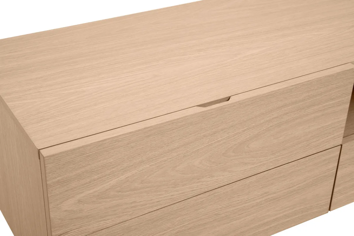 Miliboo Design-TV-Möbel mit Stauraum aus hellem Eichenfurnier und schwarzem Metall B180 cm ALASKA* Tv-lowboards