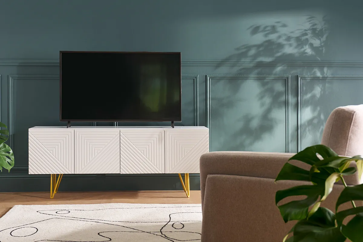 Miliboo Design-TV-Möbel mit weißer Gravur und goldfarbenem Metall B140 cm OZEN* Tv-lowboards