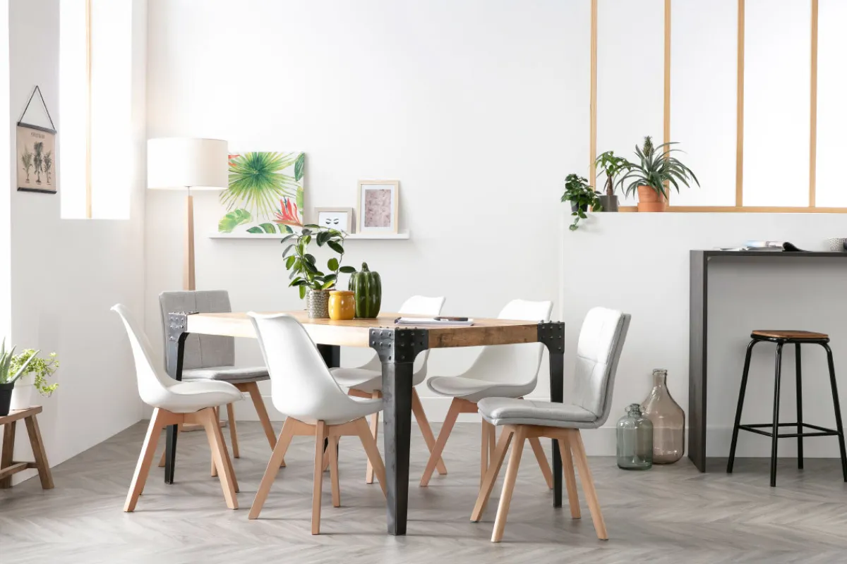 Miliboo 2er-Set Stühle skandinavisch grauer Stoff mit hellen Holzbeinen THEA* Design-stühle