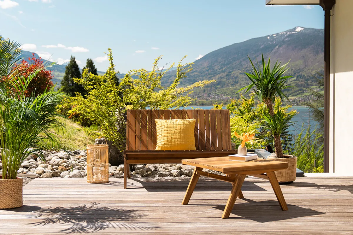 Miliboo Gartenmöbel Bank 2-Sitzer und Couchtisch aus Massivholz TIDAK* Garten Lounge-möbel