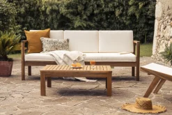 Miliboo Gartensofa 3-Sitzer Massivholz und beigefarbene Kissen L190 cm AKIS* Garten Lounge-möbel