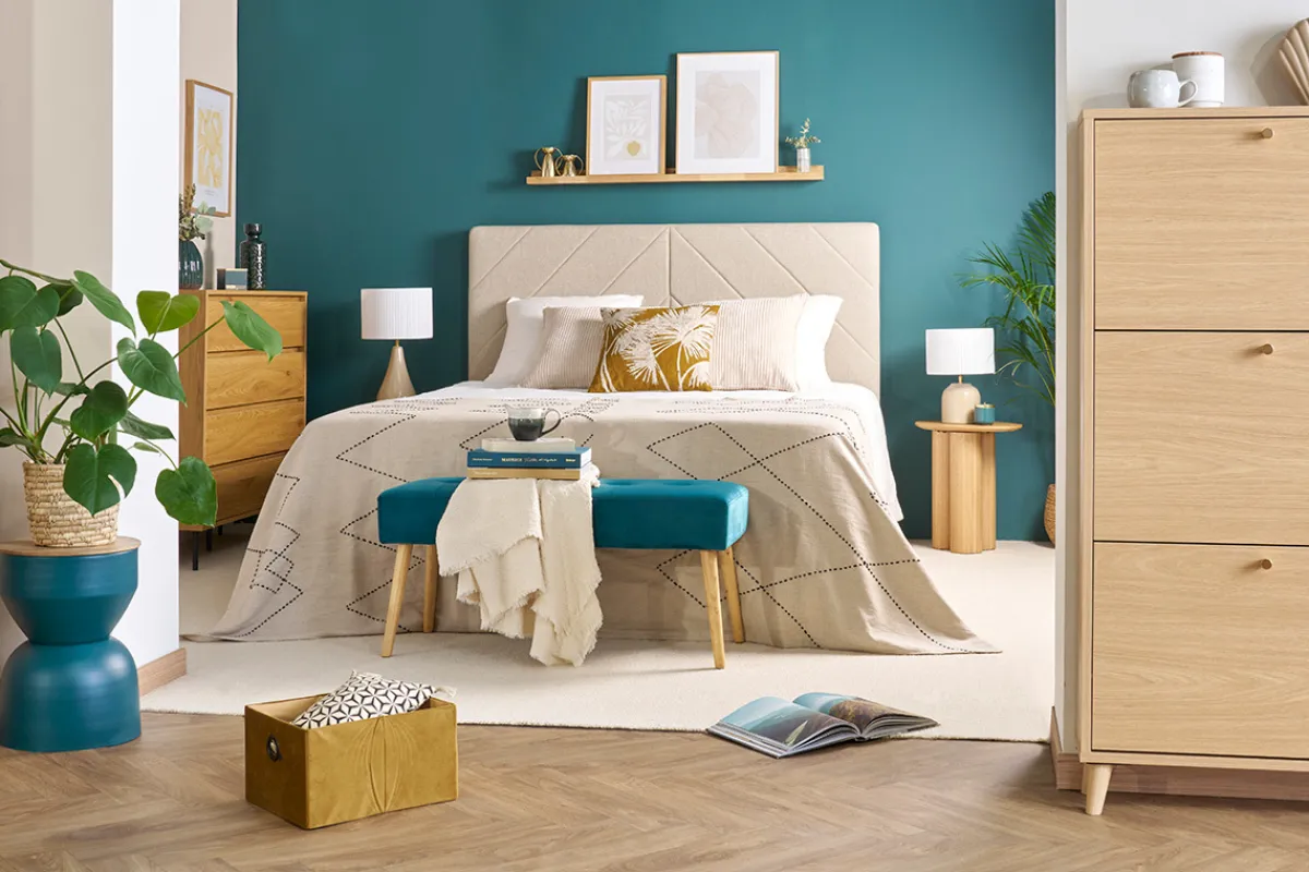 Miliboo Gepolsterte Bank aus petrolblauem Stoff mit Samteffekt und hellem Holz B95 cm GUESTA* Bänke|Flurmöbel