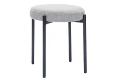Miliboo Hocker stapelbar im hellgrauen, texturierten Samtdesign mit schwarzem Metallfuß H41 cm KIKO* Design-stühle
