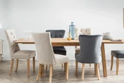 Miliboo Klassischer Stuhl, naturfarbener Stoff, Beine aus hellem Holz VOLTAIRE* Design-stühle