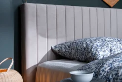 Miliboo Kopfteil aus petrolblauem Samt L170 cm NEHA* Bett-kopfteile