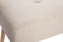 Miliboo Niedriger Hocker aus Stoff mit strukturiertem Samteffekt in Beige und hellem Massivholz H46 cm GUESTA* Design-stühle