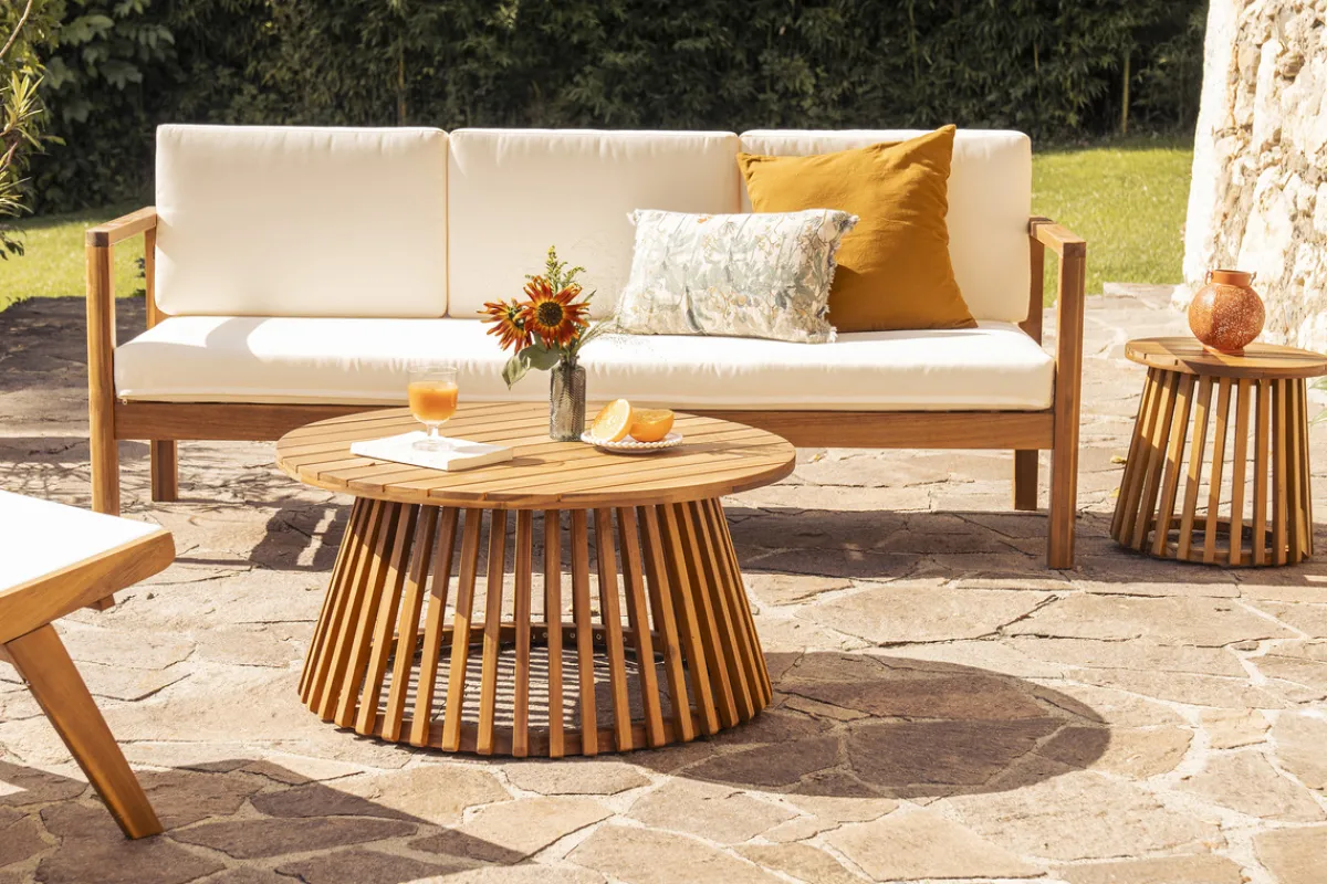 Miliboo Runder niedriger Gartentisch aus Massivholz D40 cm NASSAU* Beistelltische|Gartentische