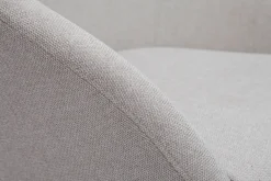 Miliboo Sessel im beigen Samtdesign mit hellen Holzfüßen OLIVIA* Design-sessel|Sessel