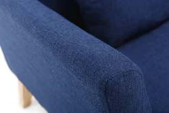 Miliboo Sessel skandinavisch Dunkelblau und Füße aus hellem Holz OSLO* Design-sessel|Sessel