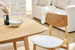 Miliboo Skandinavische Stühle aus Stoff mit Bouclé-Wolleffekt und hellem Holz (2er-Set) ELION* Design-stühle