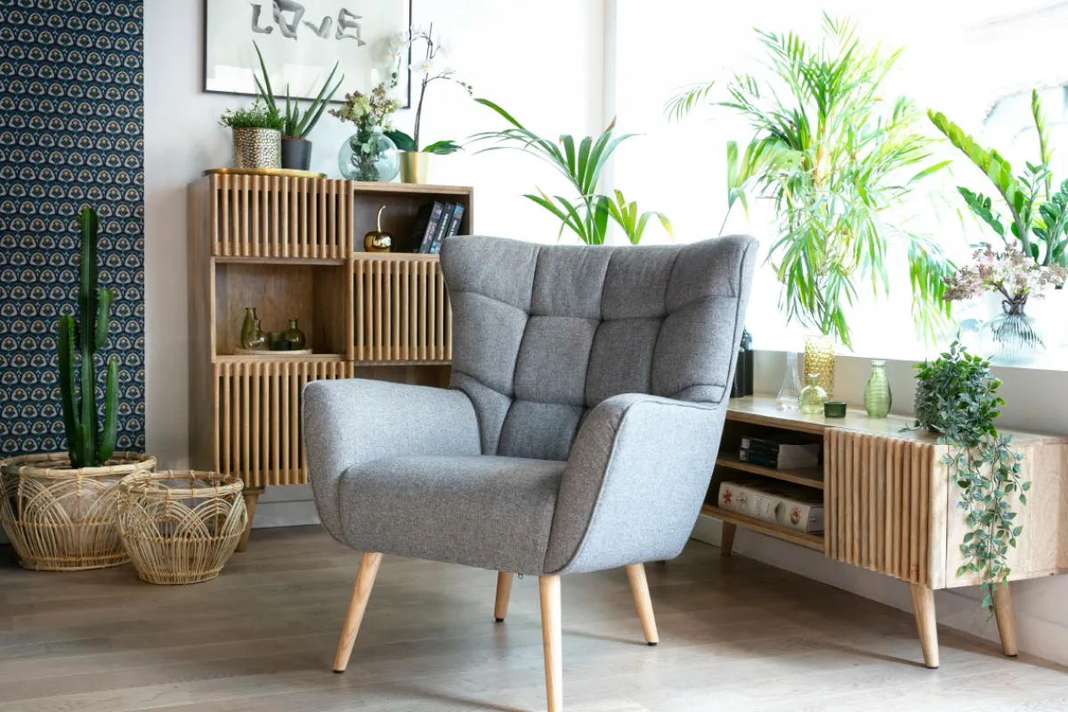 Miliboo Skandinavischer Sessel Stoff mit Samteffekt Dunkelgrün mit Holzfüßen AVERY* Design-sessel|Sessel