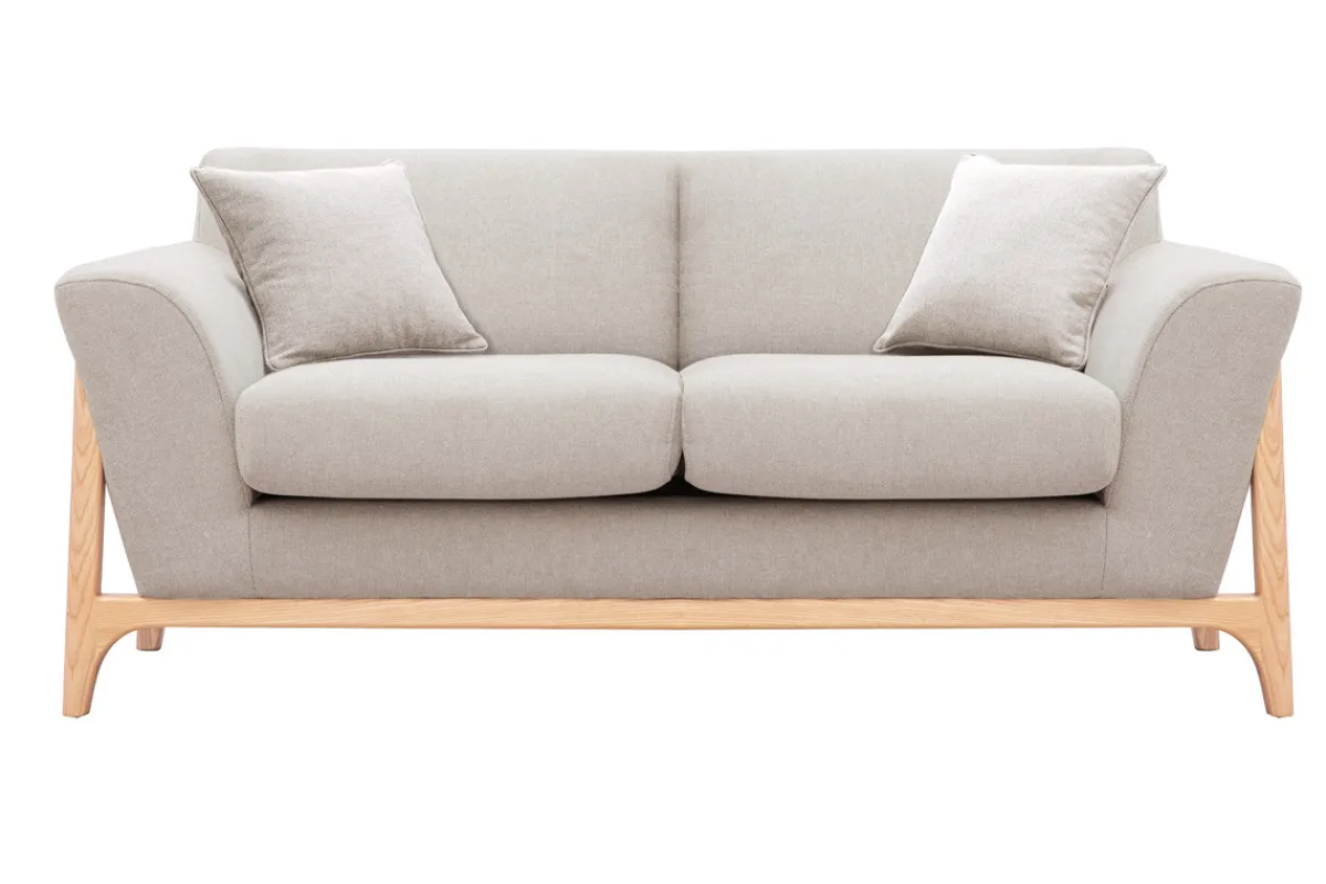 Miliboo Skandinavisches Sofa aus beigem Stoff mit Samteffekt und Eschenholz 2-Sitzer ASAKO* Design-sofas