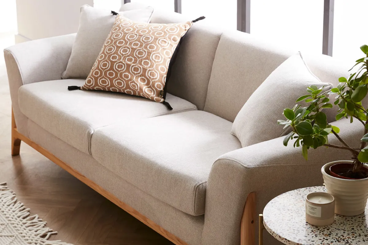 Miliboo Skandinavisches Sofa 3-Sitzer in Beige und Esche ASAKO* Design-sofas