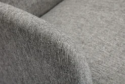 Miliboo Skandinavisches Sofa 2-Sitzer aus hellgrauem Stoff und hellem Holz ISKO* Design-sofas