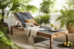 Miliboo Sonnenliege dunkelgrau und Massivholz NAVEEN* Gartenliegen