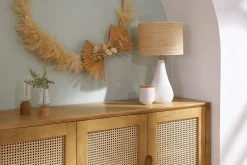 Miliboo Tischleuchte aus Keramik mit Steineffekt in Weiß und Lampenschirm aus Bast H49 cm PYRUS* Tischlampe|Tischlampe