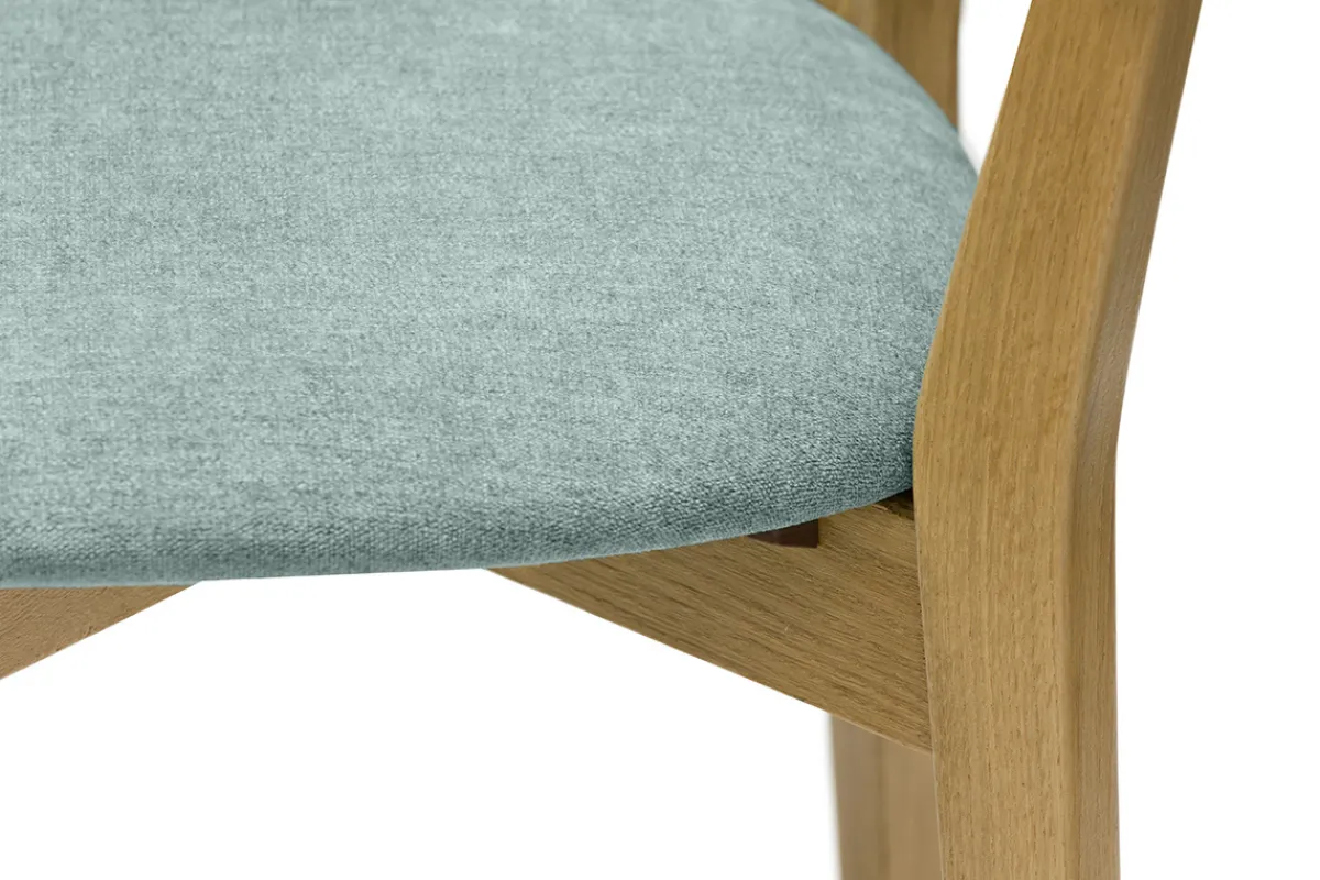 Miliboo Vintage-Stühle aus hellem Holz mit Eichenfurnier und Stoff mit strukturiertem Samteffekt in Seladongrün (2er-Set) DOVE* Design-stühle